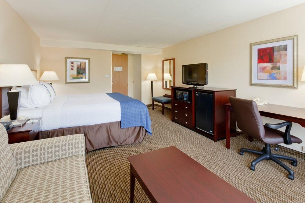 Fairfield Inn & Suites Springfield Enfield Esterno foto