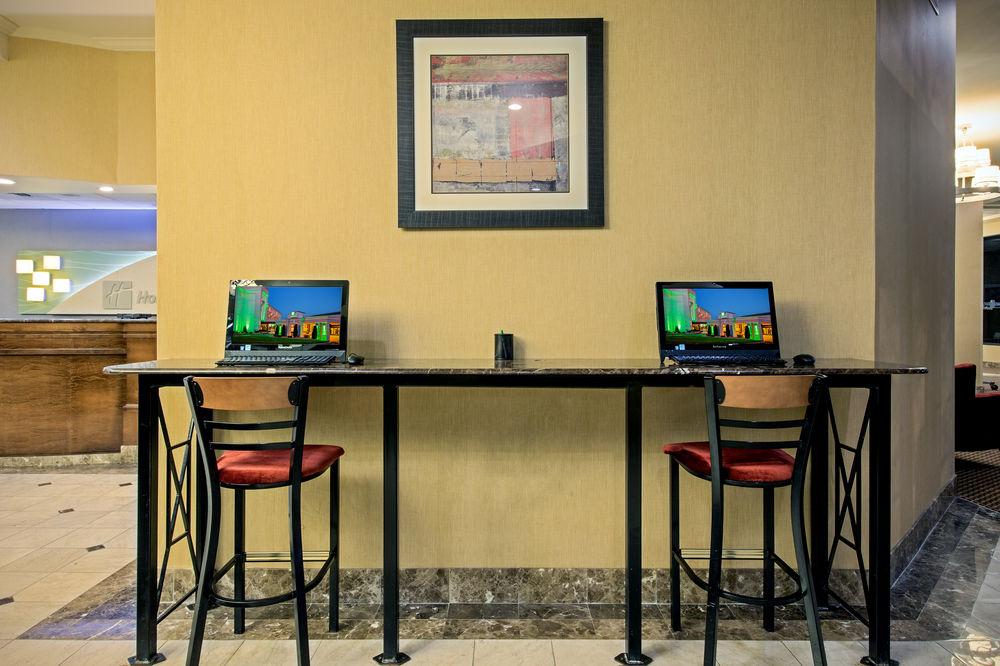 Fairfield Inn & Suites Springfield Enfield Esterno foto